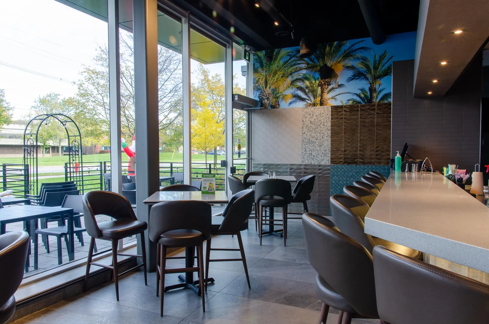 Interior Photo of Montfort Mediterranean Cuisine - Oakville, Ontario